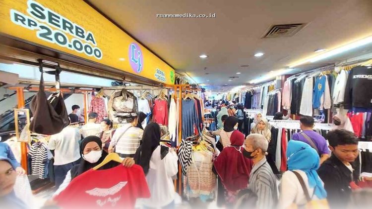 Masyarakat Kelas Menengah: Pengeluaran Besar hingga Ciri Khasnya yang Menarik Perhatian